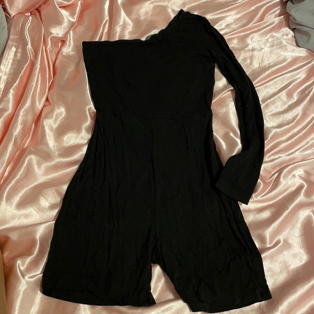 Shein black romper size XS one sleeve